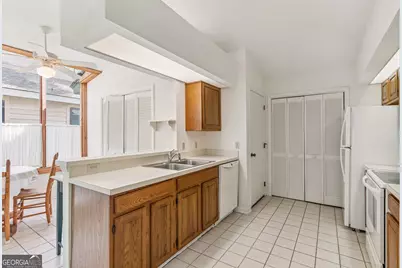 22 Bay Tree Court W, Saint Simons, GA 31522 - Photo 8