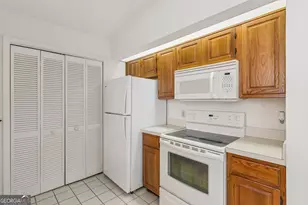 22 Bay Tree Ct W, Saint Simons, GA 31522 - Photo 10