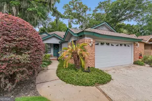 22 Bay Tree Ct W, Saint Simons, GA 31522 - Photo 2
