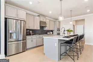 455 Kennington Walk, Loganville, GA 30052 - Photo 2