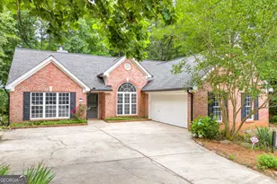 271 Jackson Park Dr, Hoschton, GA 30548 - Photo 1