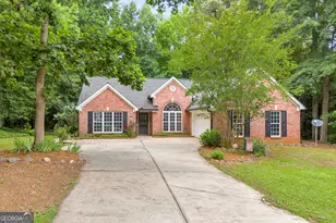 271 Jackson Park Dr, Hoschton, GA 30548 - Photo 4