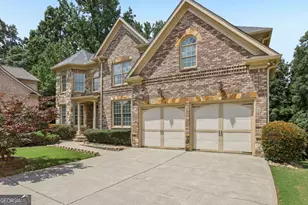 12516 Darvish Ln, Alpharetta, GA 30005 - Photo 2