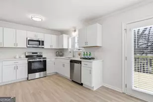 2511 Bechers Brook, Lawrenceville, GA 30043 - Photo 14
