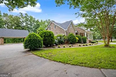 13700 Hughes Crossing, Hampton, GA 30228 - Photo 4
