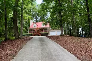 70 Park St, Lavonia, GA 30553 - Photo 4