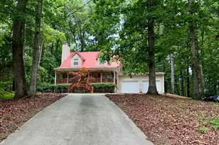 70 Park St, Lavonia, GA 30553 - Photo 6