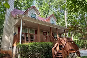 70 Park St, Lavonia, GA 30553 - Photo 2