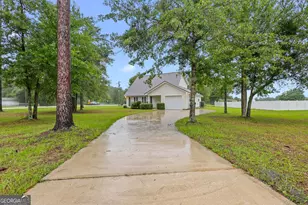 255 Ratcliffe Rd, Brunswick, GA 31523 - Photo 2