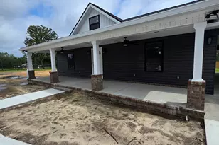 27 Elmwood Ln, Baxley, GA 31513 - Photo 2