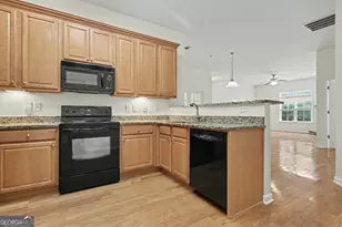 31 Thomaston St, Newnan, GA 30263 - Photo 34