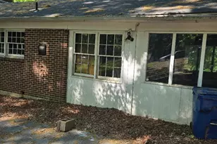 1045 Peyton Rd SW, Atlanta, GA 30311 - Photo 4