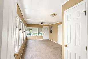 677 Bankshire Dr, Suwanee, GA 30024 - Photo 14