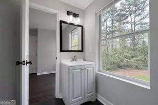 5356 Biffle Rd, Stone Mountain, GA 30088 - Photo 16