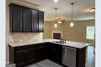 109 Armory Creek Drive, Jackson, GA 30233 - Photo 4