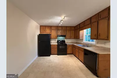 734 Marthas Drive, Lawrenceville, GA 30045 - Photo 4