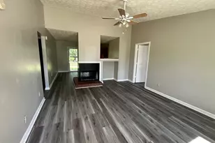 138 Crystal Brook, Griffin, GA 30223 - Photo 4