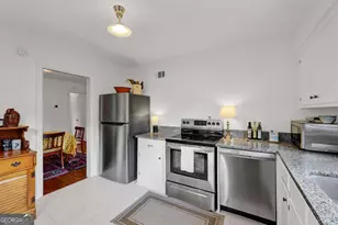 1423 E 40th St, Savannah, GA 31404 - Photo 12