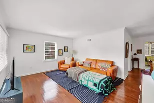 1423 E 40th St, Savannah, GA 31404 - Photo 6