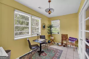 1423 E 40th St, Savannah, GA 31404 - Photo 14