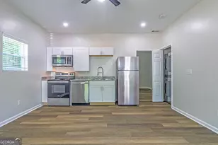 2741 Village Green Dr, Macon, GA 31206 - Photo 6