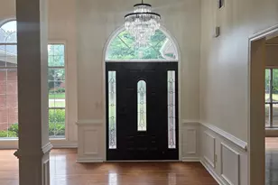 1048 Crown River Pkwy, McDonough, GA 30252 - Photo 2