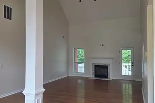 1048 Crown River Pkwy, McDonough, GA 30252 - Photo 4