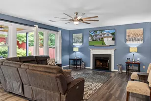 807 Edgeley Ln, Lawrenceville, GA 30044 - Photo 32