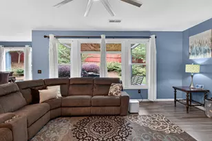 807 Edgeley Ln, Lawrenceville, GA 30044 - Photo 32