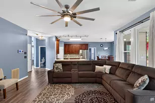807 Edgeley Ln, Lawrenceville, GA 30044 - Photo 34