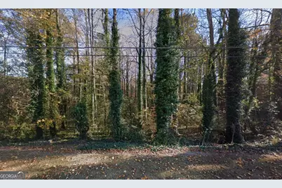 2640 Greenvalley Road, Snellville, GA 30078 - Photo 2