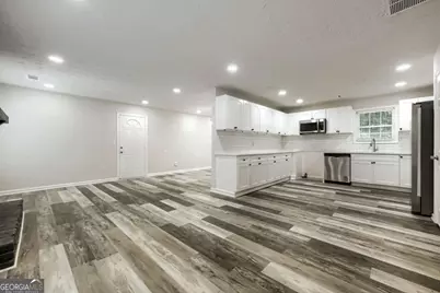 4436 Cypress Ridge Lane, Stone Mountain, GA 30083 - Photo 4