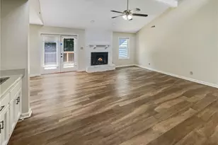 8883 Peppertree Dr, Jonesboro, GA 30238 - Photo 4