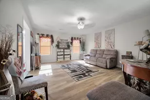 8883 Peppertree Dr, Jonesboro, GA 30238 - Photo 24