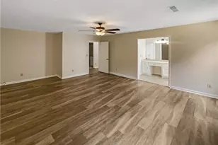 8883 Peppertree Dr, Jonesboro, GA 30238 - Photo 12