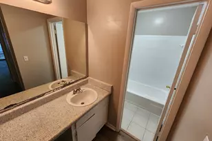 9400 Roberts Dr, Sandy Springs, GA 30350 - Photo 18