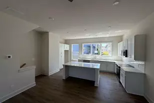 1353 Breezy St, Atlanta, GA 30315 - Photo 6