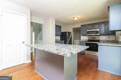 3264 Ashgrove Lane SW, Marietta, GA 30008 - Photo 8