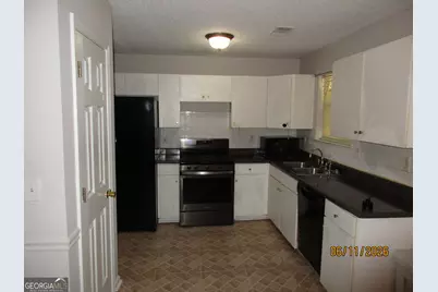2931 Ward Lake Way, Ellenwood, GA 30294 - Photo 2