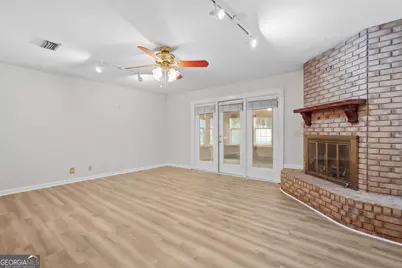 112 Meadows Way, Brunswick, GA 31525 - Photo 2