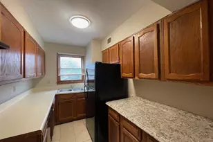 710 Stratford Green, Avondale Estates, GA 30002 - Photo 4