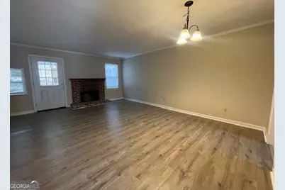 710 Stratford Green, Avondale Estates, GA 30002 - Photo 2