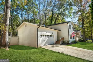 412 Journeys End, Peachtree City, GA 30269 - Photo 4