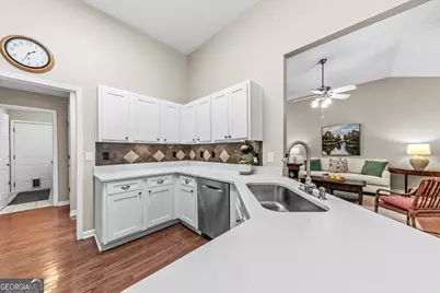 4652 Devencrest Lane, Buford, GA 30519 - Photo 30