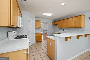 165 Crescent Cir, Newnan, GA 30265 - Photo 16
