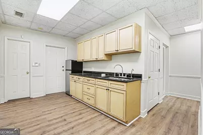 8375 Dunwoody Place, Sandy Springs, GA 30350 - Photo 12