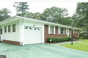 6811 Mayo Dr, Riverdale, GA 30274 - Photo 2