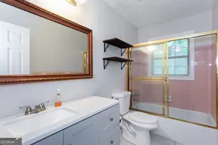2435 Claude St NW, Atlanta, GA 30318 - Photo 8