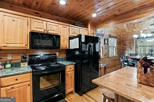 850 Mountain Lake Cir, Blue Ridge, GA 30513 - Photo 10