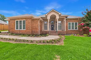 115 Raintree Dr, Warner Robins, GA 31088 - Photo 2